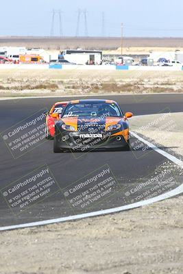 media/Jan-25-2025-CalClub SCCA (Sat) [[03c98a249e]]/Race 4/